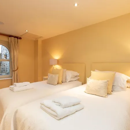 Underscar - Luxury 3 Bed *